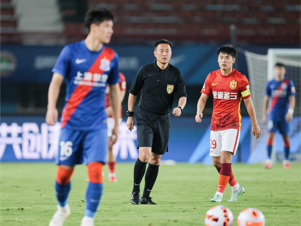 業生涯奪得 業生涯奪得